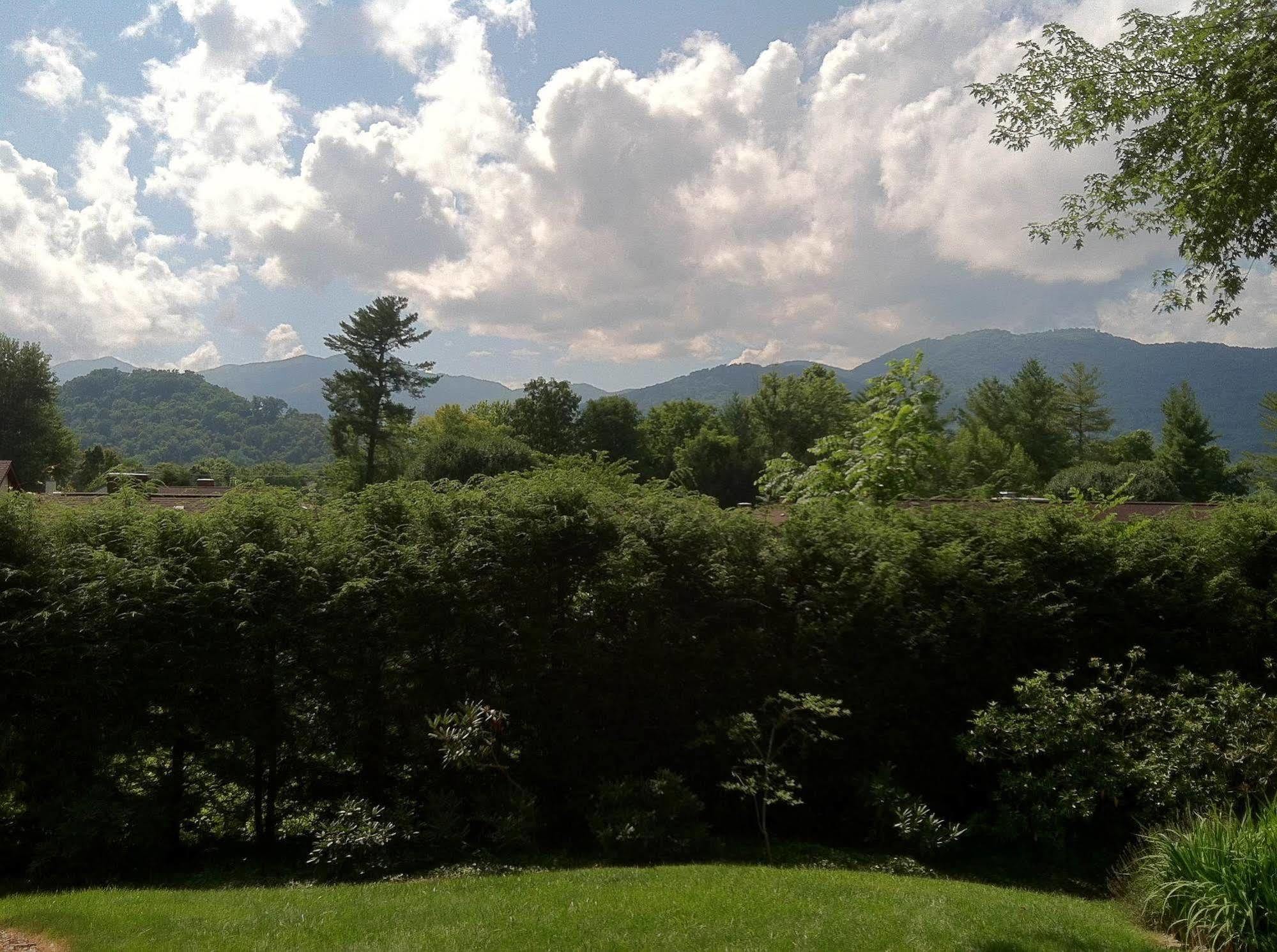 Brookside Mountain Mist Inn Waynesville Extérieur photo