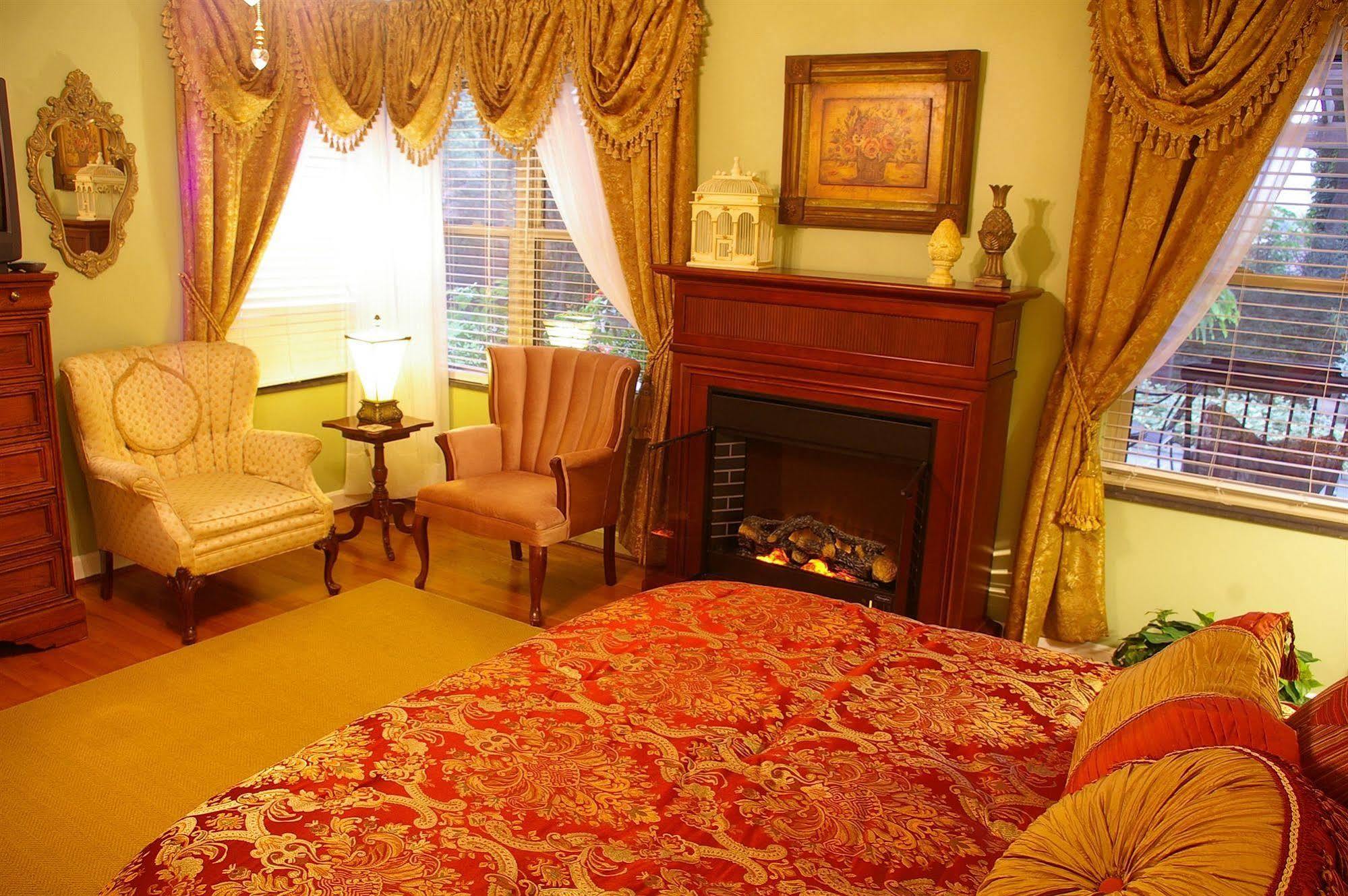 Brookside Mountain Mist Inn Waynesville Extérieur photo